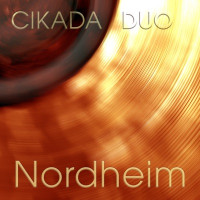 Cikada Duo - Den Første Sommerfugl